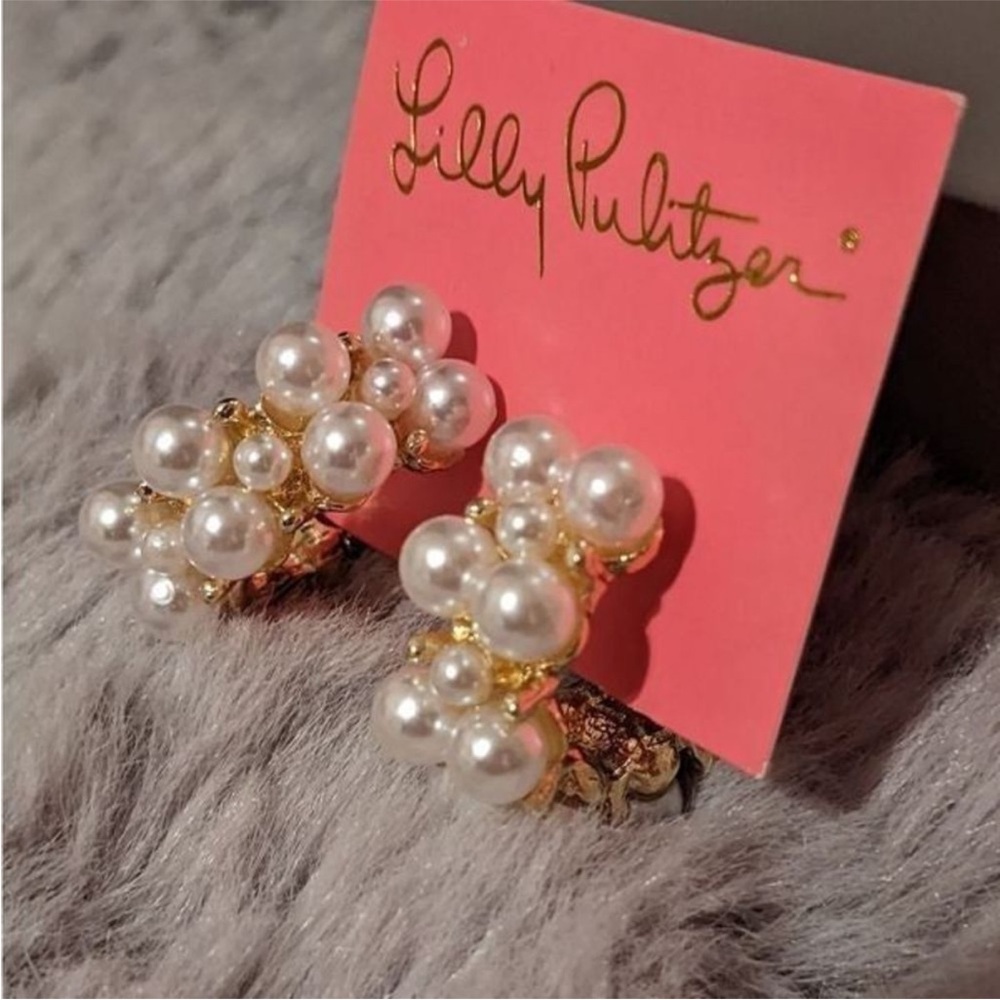 NEW Lilly Pulitzer Mother of Pearl Earrings
